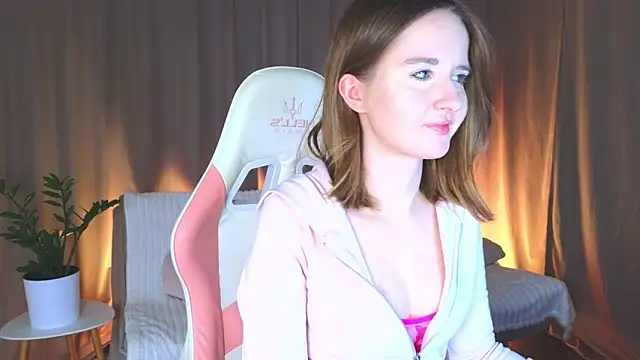 AlexsisFaee online show from November 10, 10:04 pm