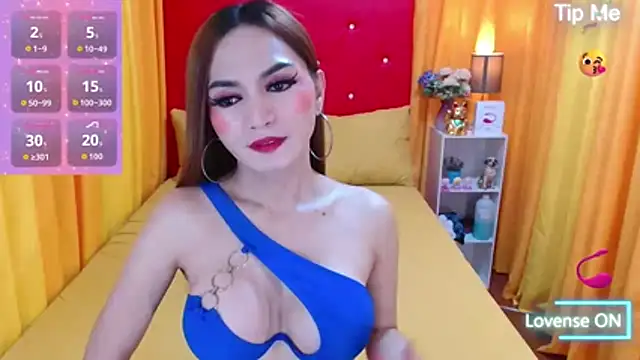 XxTsCarmellaHUGECOCKxX online show from March 14, 10:43 am