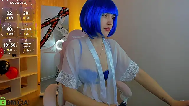 Snapshot of MalvinaDream chatting on October 27, 1:17 am MalvinaDream online show from October 27, 1:17 am