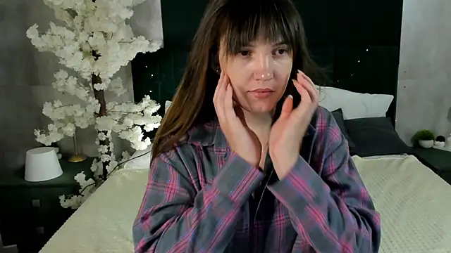 MalvinaDream online show from June 26, 1:22 am
