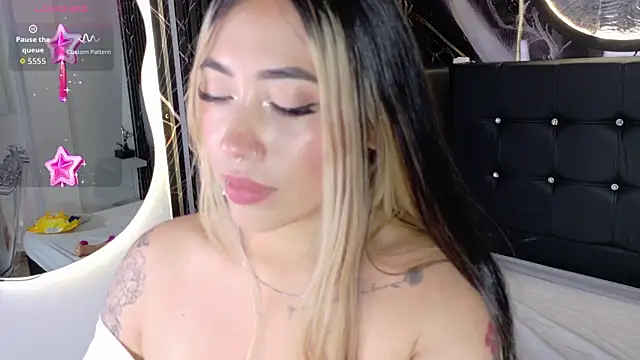  ManuVeelez online show from November 11, 4:51 am