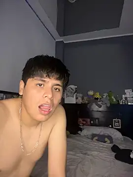 Kailertwink online show from May 26, 12:42 am
