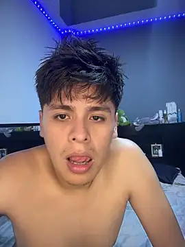 Kailertwink online show from March 27, 1:36 am