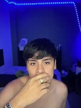 Kailertwink online show from February 26, 4:23 am