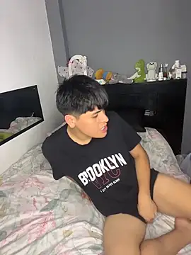 Kailertwink online show from November 14, 4:16 am