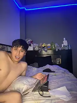 Kailertwink online show from June 2, 1:38 am