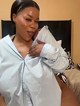 THICKBUNNYCHICKxxx online show from April 26, 12:02 pm