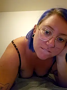 Snapshot of lablonde2025 chatting on May 12, 11:27 am lablonde2025 online show from May 12, 11:27 am