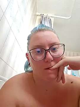 lablonde2025 online show from September 25, 10:43 am