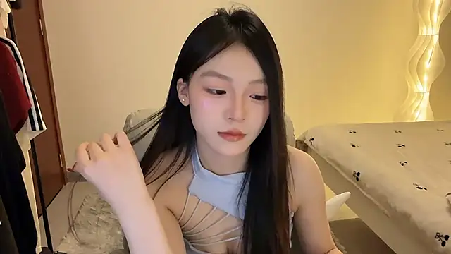 Robin-o3 online show from March 21, 6:45 pm