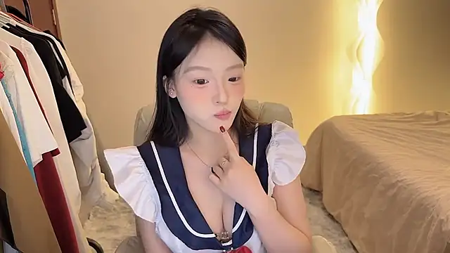 Robin-o3 online show from November 12, 5:39 pm