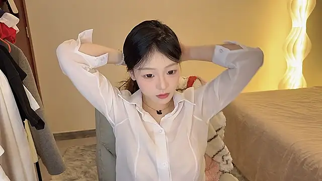 Robin-o3 online show from December 3, 4:28 pm