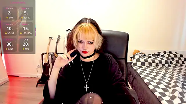 LiyaLuna online show from November 6, 11:47 am