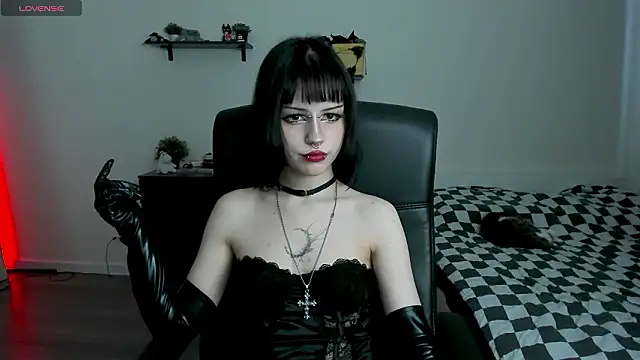 LiyaLuna online show from March 5, 1:19 pm