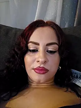 Snapshot of ShineBright88 chatting on February 21, 8:33 pm ShineBright88 online show from February 21, 8:33 pm