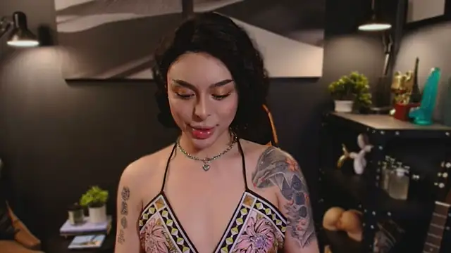 LUNACOCKSLAYER online show from October 11, 1:50 am