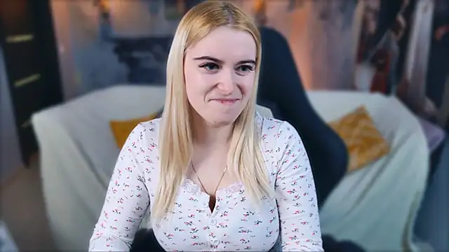 Stef Nicks online show from February 20, 9:11 am