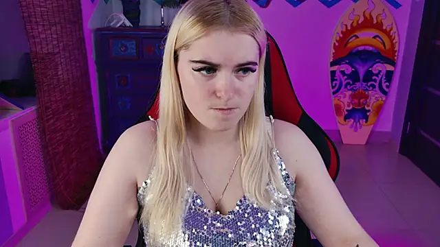 Snapshot of Stef_Nicks chatting on November 7, 9:03 am Stef Nicks online show from November 7, 9:03 am