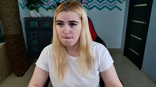 Snapshot of Stef_Nicks chatting on November 23, 9:08 am Stef Nicks online show from November 23, 9:08 am