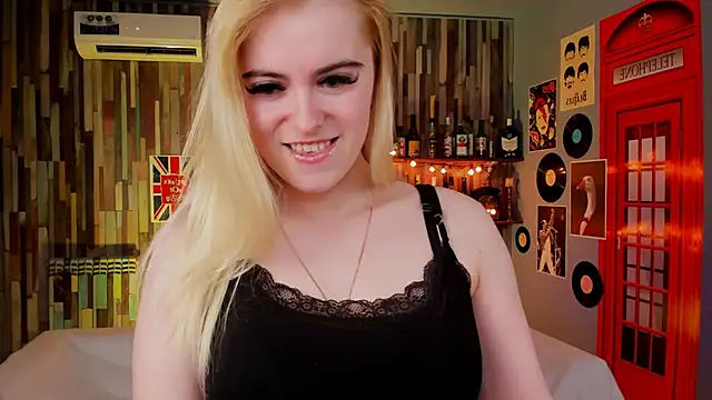 Stef Nicks online show from May 17, 9:09 am
