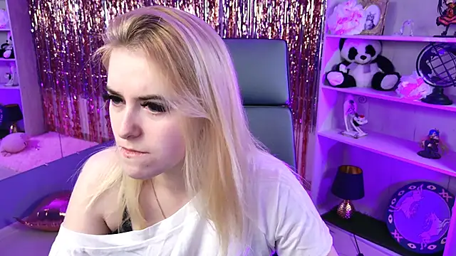 Stef Nicks online show from April 3, 9:16 am