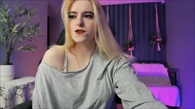 Stef Nicks online show from March 13, 9:03 am