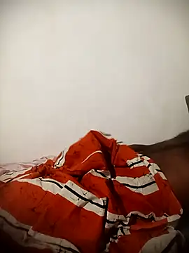 Dhanu9712 online show from December 17, 4:34 pm