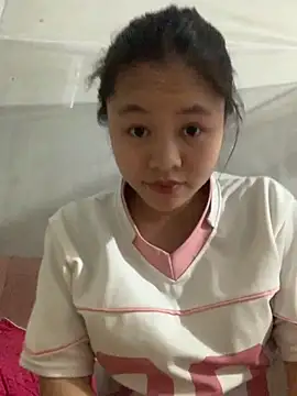 NhuFox online show from November 15, 12:20 pm