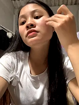 NhuFox online show from October 5, 1:13 pm