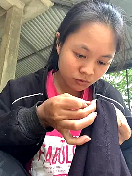 NhuFox online show from November 6, 7:56 am