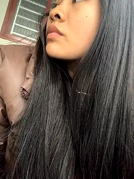 NhuFox online show from December 4, 8:57 am