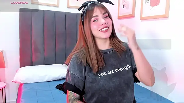 Snapshot of SuccubusDolly chatting on October 2, 8:12 pm SuccubusDolly online show from October 2, 8:12 pm