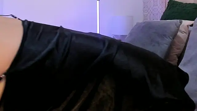 SuccubusDolly online show from November 27, 8:20 pm