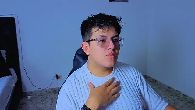 Ryan Doretti online show from December 5, 8:39 pm