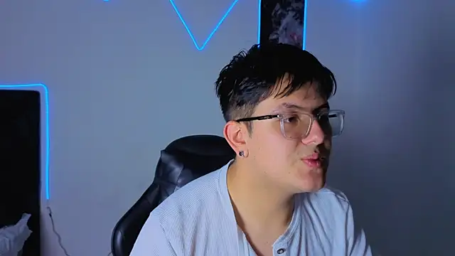 Ryan Doretti online show from December 4, 8:19 pm