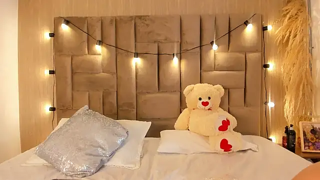 ClaradelMar online show from January 10, 10:32 am