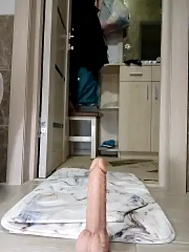 N i k o l a u online show from April 4, 5:41 pm