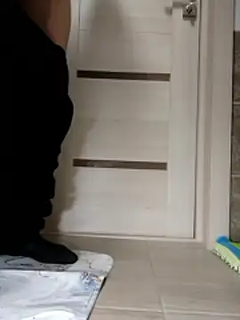 N i k o l a u online show from February 8, 6:11 am