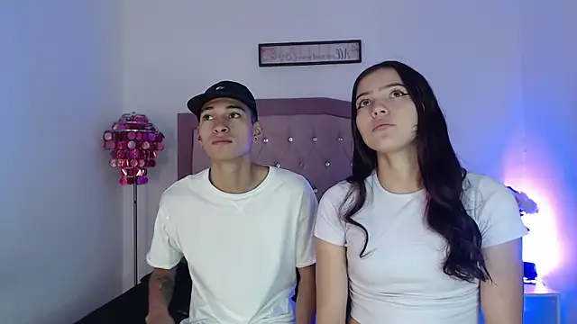 Snapshot of AmelieAndAce chatting on September 29, 12:55 pm AmelieAndAce online show from September 29, 12:55 pm