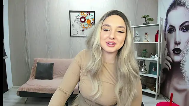 JaquelinLaurent online show from March 16, 8:22 pm