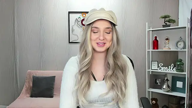 JaquelinLaurent online show from February 9, 7:01 pm