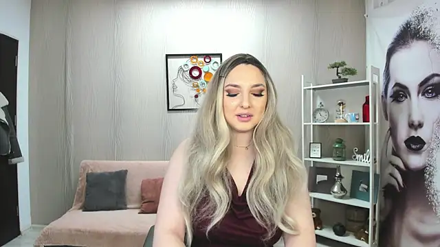 JaquelinLaurent online show from April 3, 8:26 pm