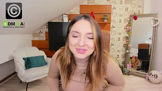 JaquelinLaurent online show from April 11, 8:01 pm