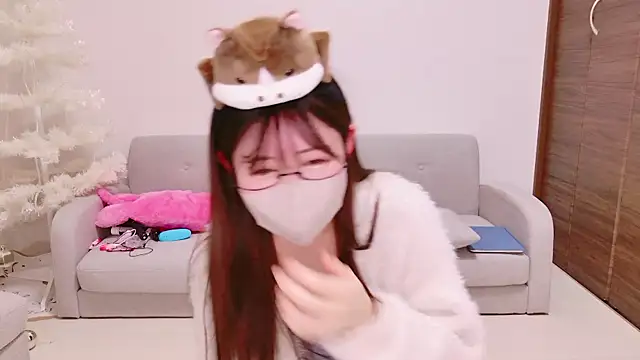 Snapshot of ena_7 chatting on January 9, 3:52 pm ena 7 online show from January 9, 3:52 pm