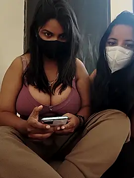 Snapshot of sluttscandy8 chatting on November 9, 8:51 am sluttscandy8 online show from November 9, 8:51 am