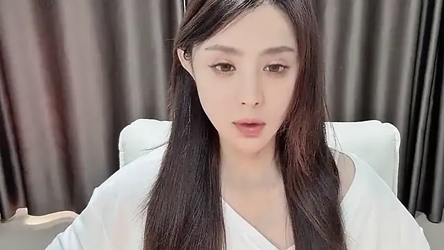 sliGhtAn1 online show from April 15, 3:12 am