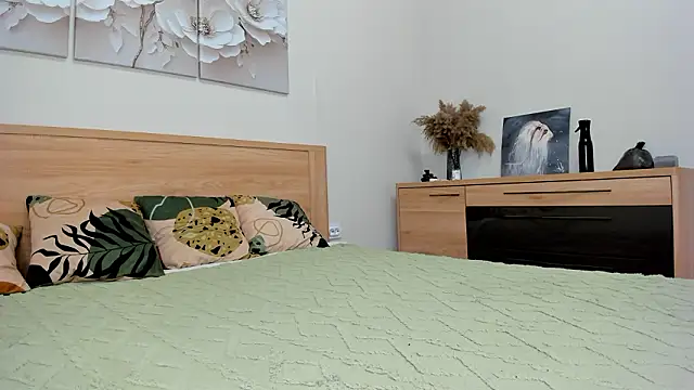 Snapshot of extra_wet_dry chatting on February 27, 3:51 am extra wet dry online show from February 27, 3:51 am