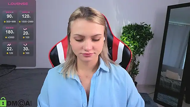 Cameronlovely  online show from November 2, 11:15 am