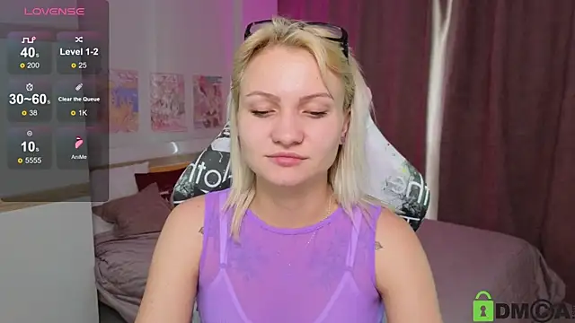 Cameronlovely  online show from September 18, 8:50 am