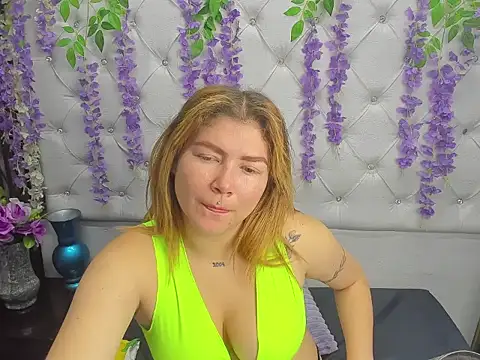 JuliettaRousse69 online show from November 1, 12:54 pm